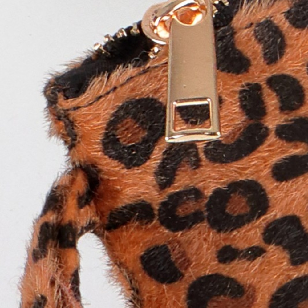 LAST 1! Leopard clutch with wrist strap - Picture 2 of 5